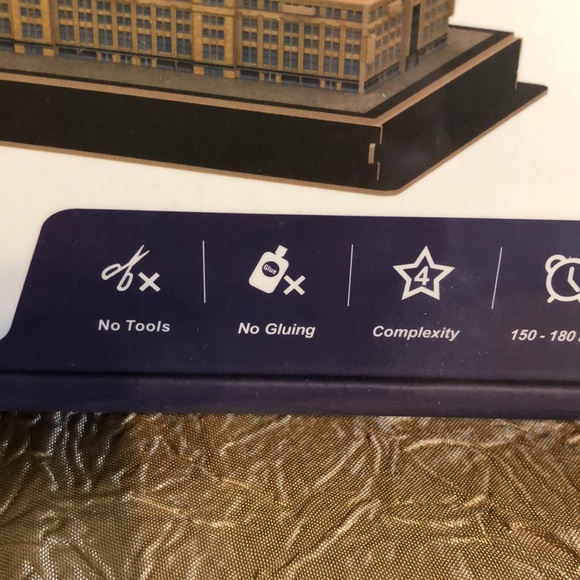 Empire State Building 3-D Puzzle - Picture 3 of 4